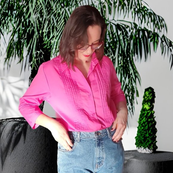 American Sweetheart Tops - American Sweetheart Vintage 90's Ladies Button-Down Shirt - Pleated, Collar